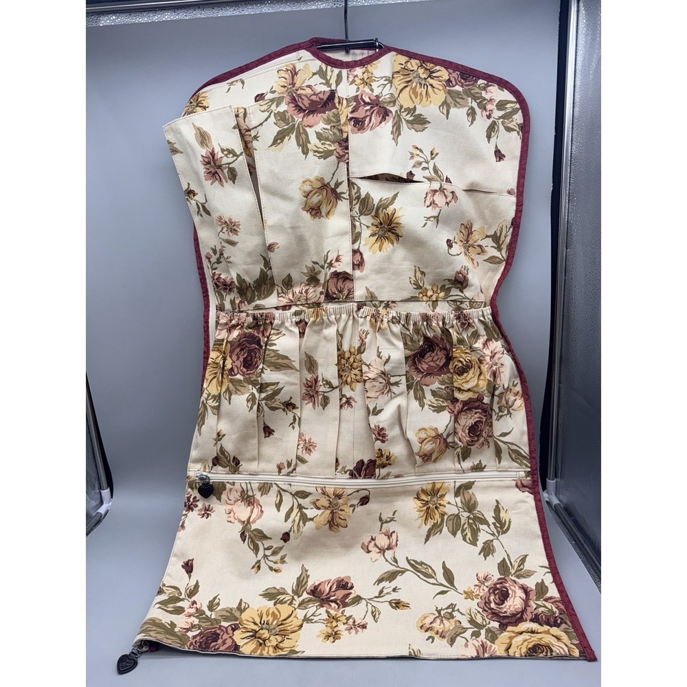 Brighton Floral Hanging Jewelry Organizer Retired Tapestry Heart Zip 36x22